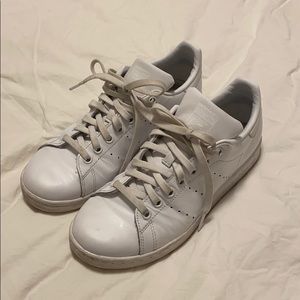 White Stan Smith’s